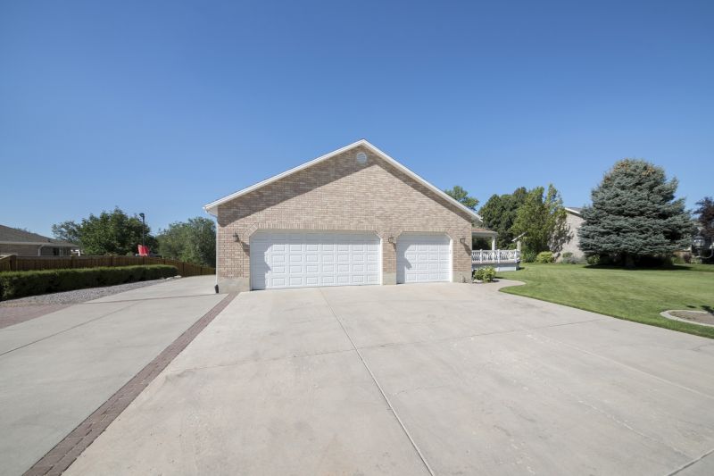 Garage Construction in Pearland, TX